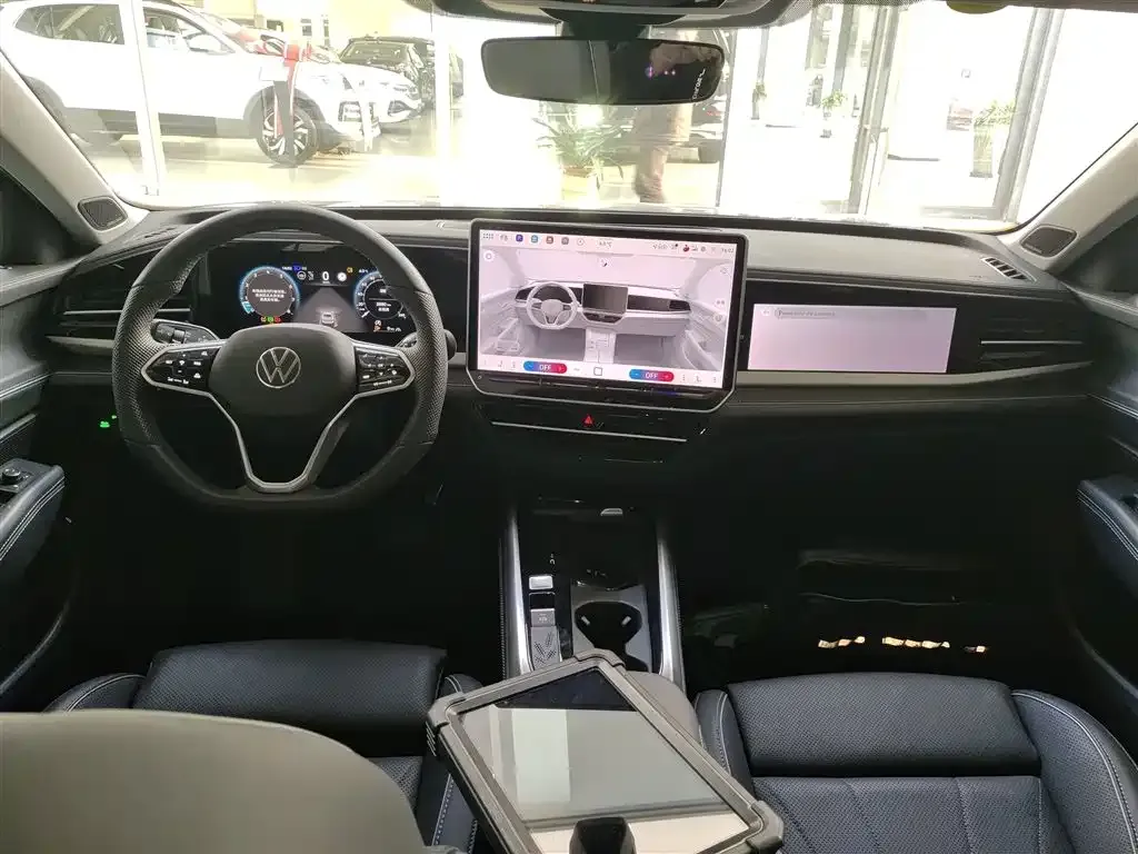Volkswagen Passat 2024 из CN, фото 7