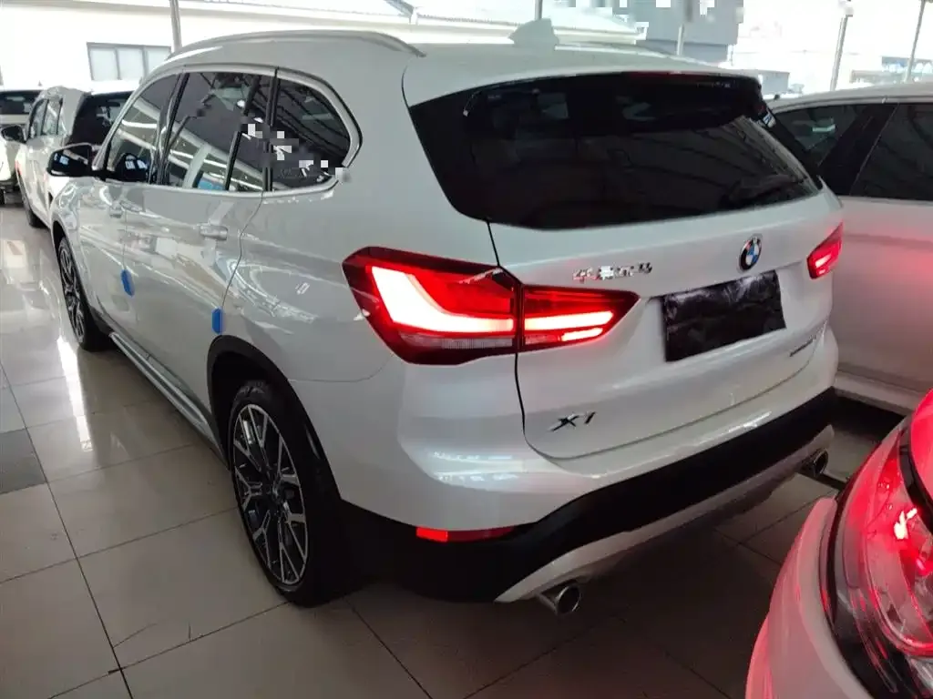 BMW X1 2021 из CN, фото 3
