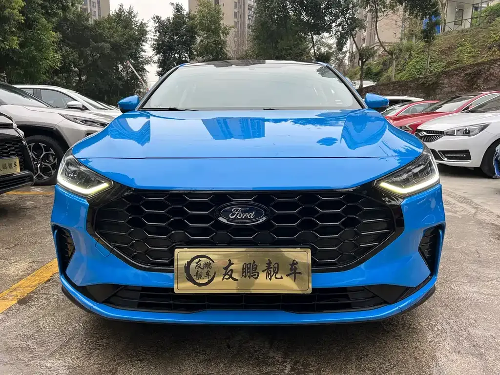 Ford Focus 2023 из CN, фото 9