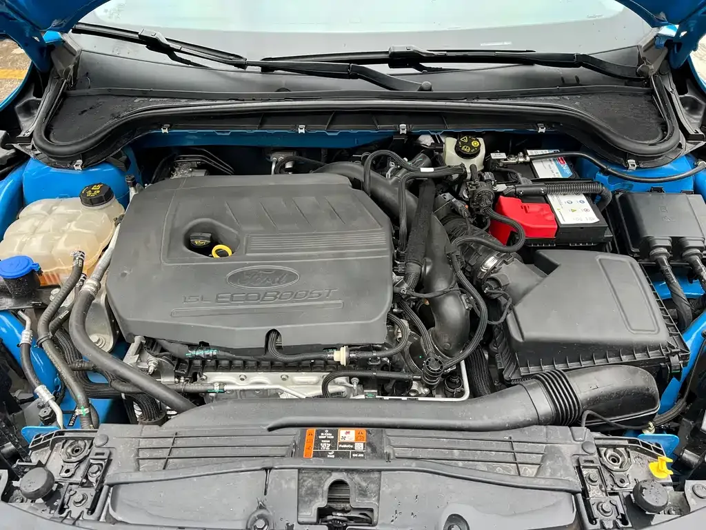 Ford Focus 2023 из CN, фото 10