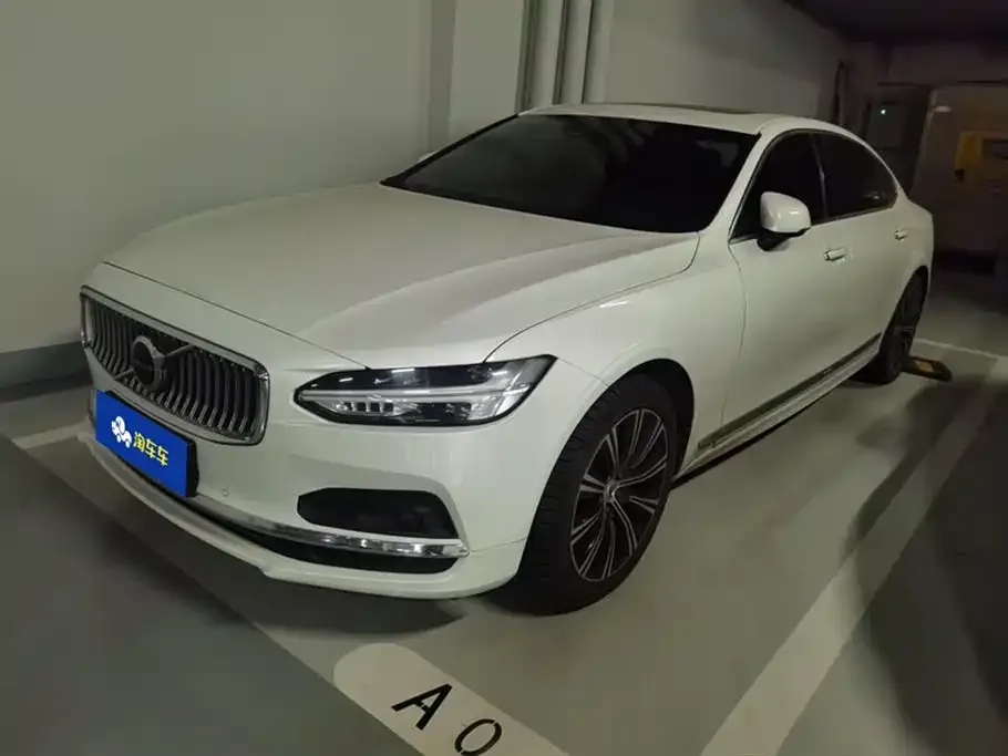 Volvo S90 — фото 1