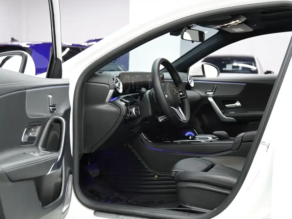Mercedes-Benz A-Class 2022 из CN, фото 4