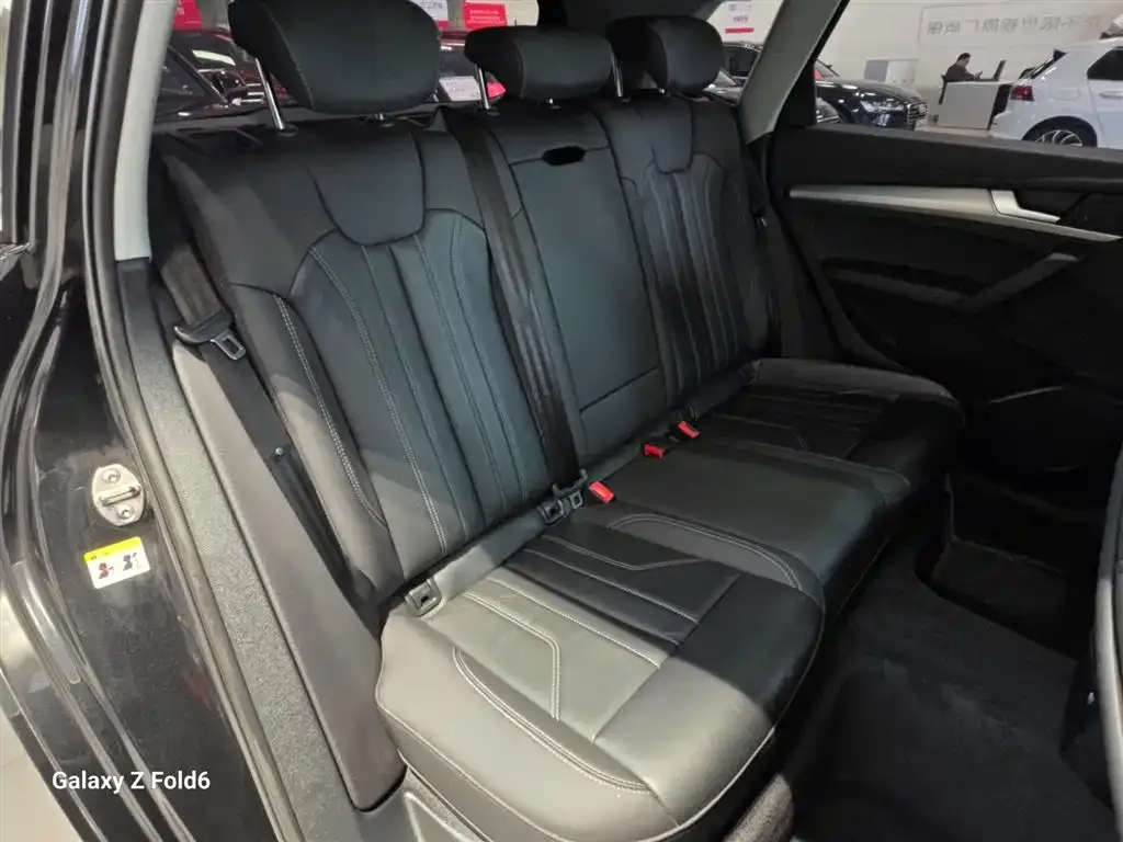 Audi Q5L 2022 из CN, фото 7