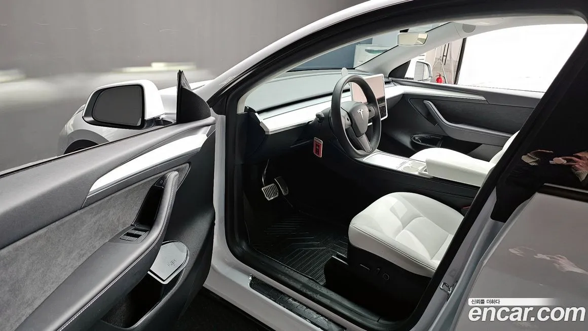 Tesla Model Y 2024 из KR, фото 5
