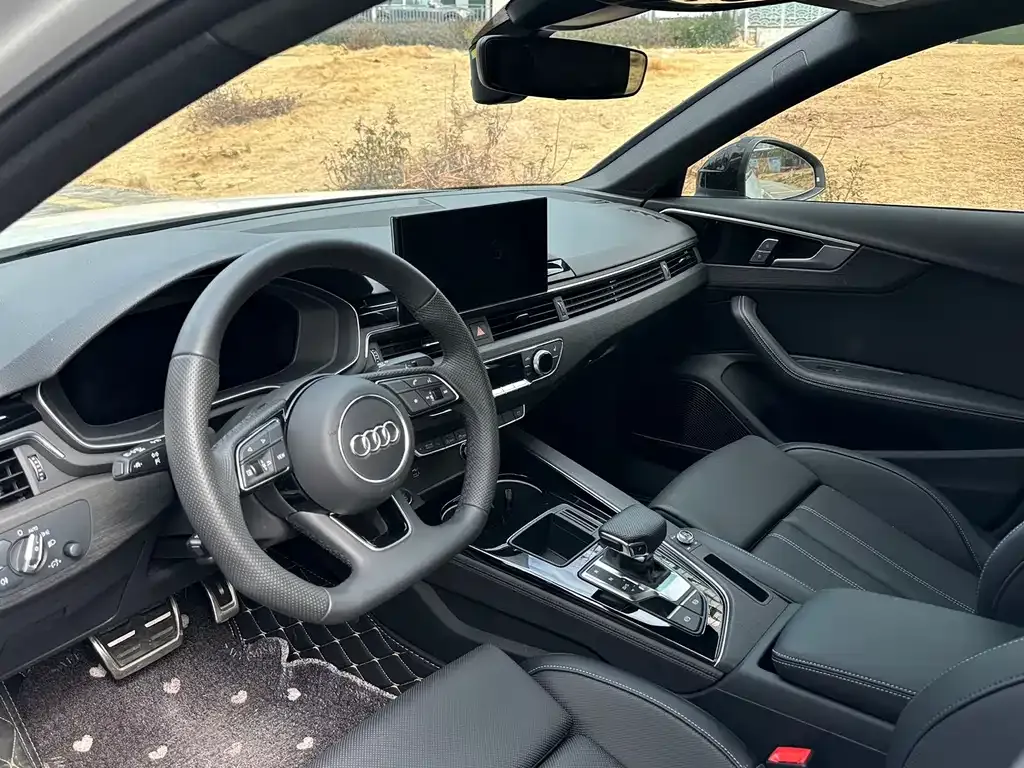Audi A4L 2025 из CN, фото 5