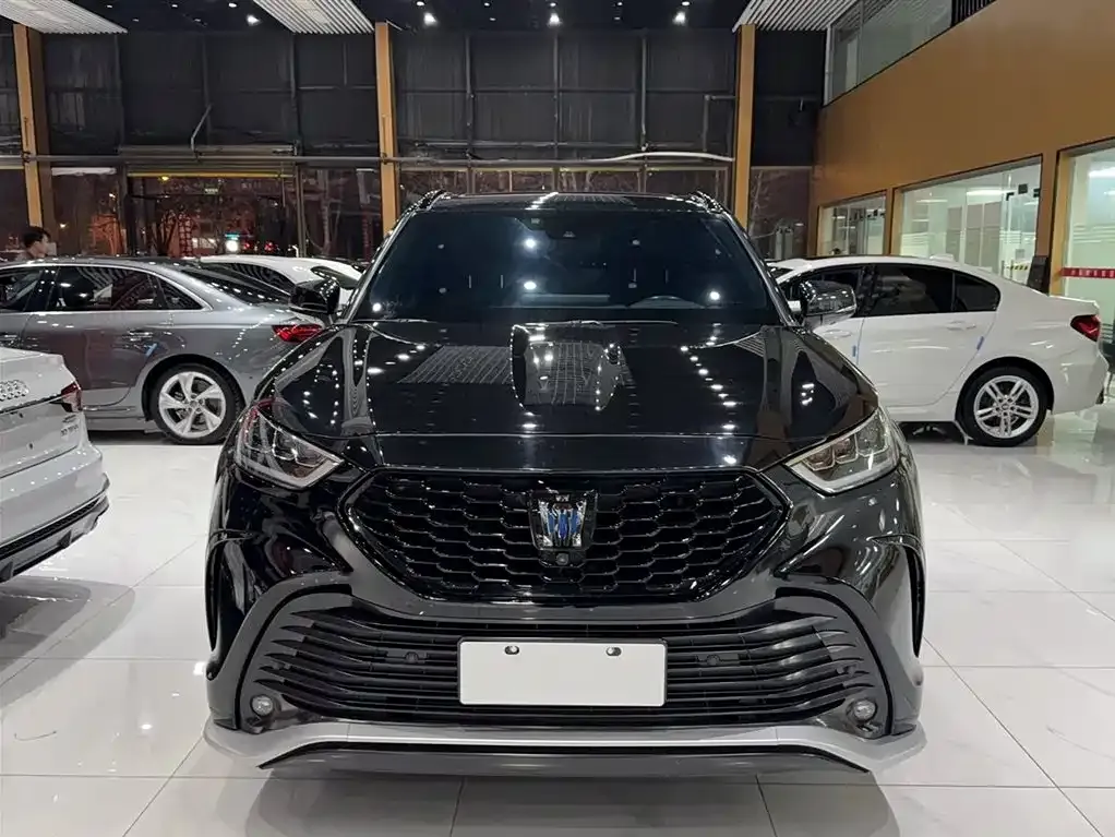 Toyota Crown Kluger 2021 из CN, фото 5