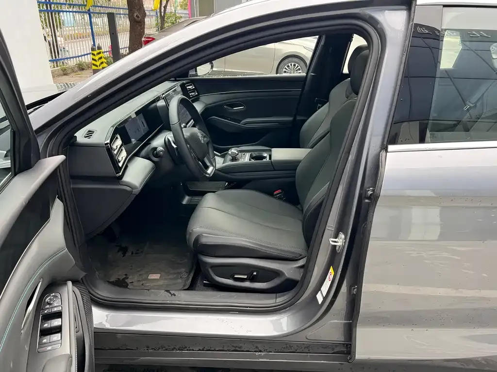 BYD Qin L 2025 из CN, фото 9
