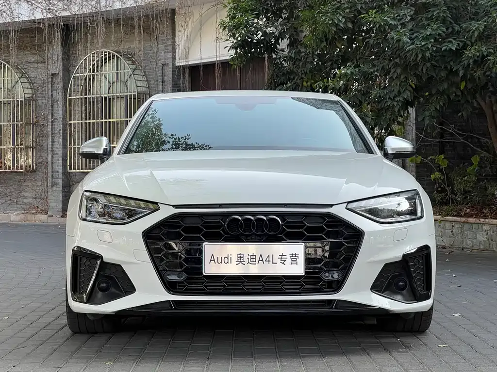 Audi A4L 2023 из CN, фото 5