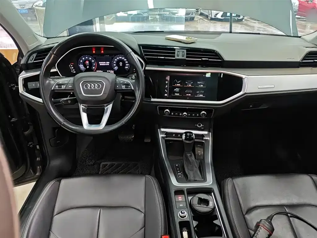 Audi Q3 2021 из CN, фото 5
