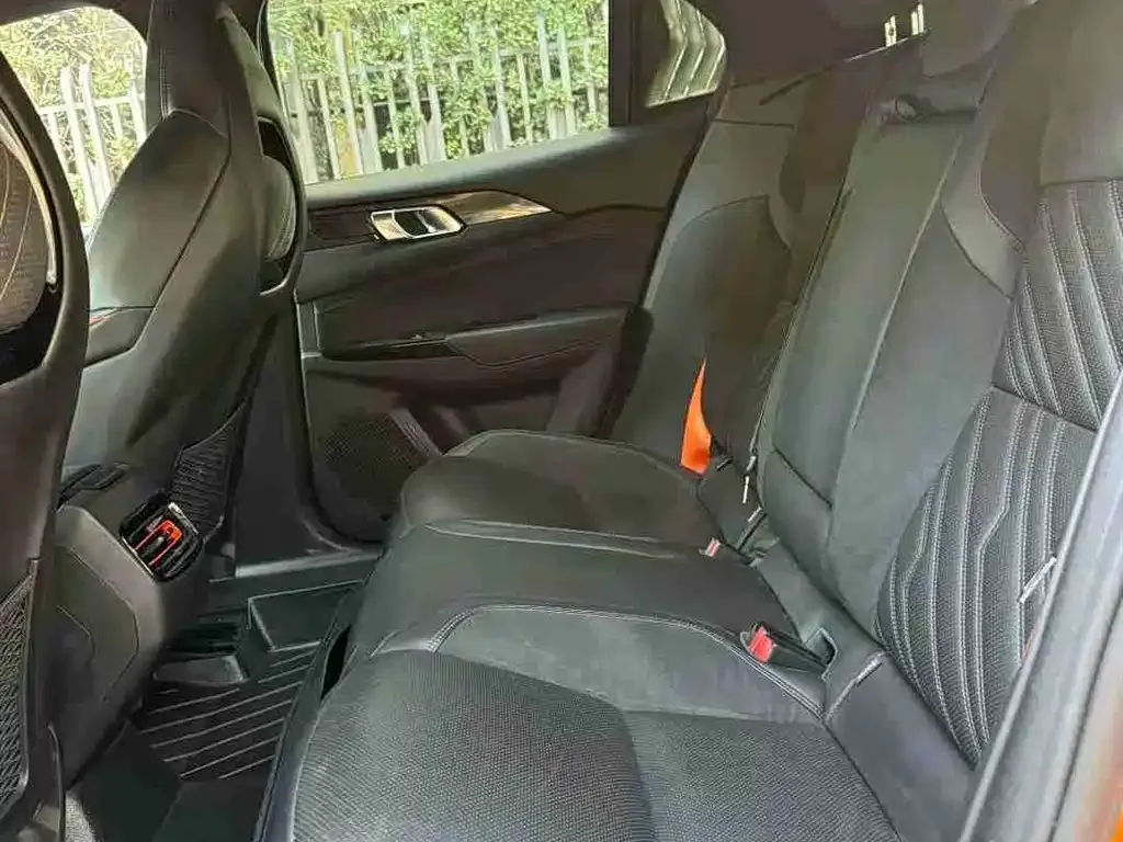 Lynk & Co 02 Hatchback 2021 из CN, фото 3