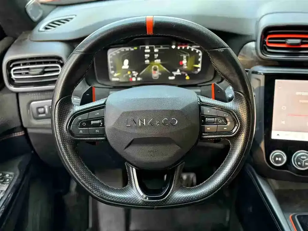 Lynk & Co 02 Hatchback 2021 из CN, фото 4