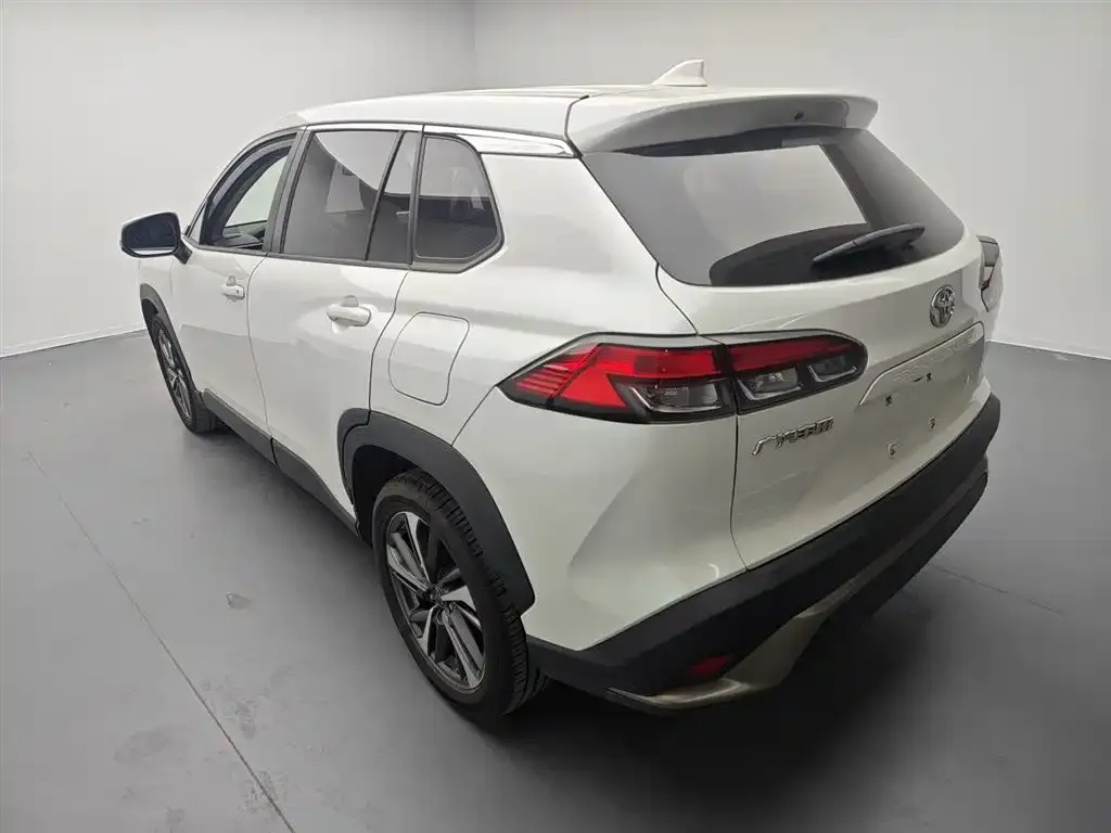 Toyota Frontlander 2022 из CN, фото 6
