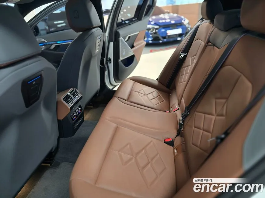 BMW i5 2024 из KR, фото 3