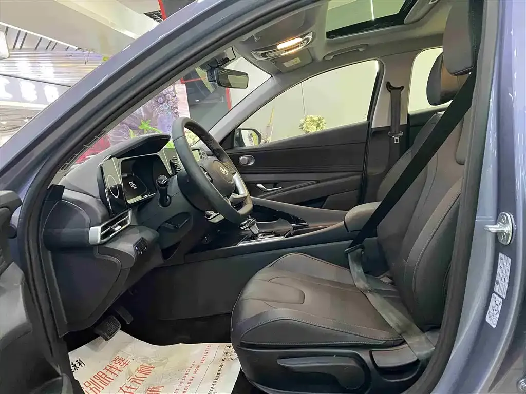 Hyundai Elantra 2024 из CN, фото 7