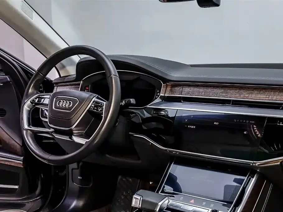 Audi A8 2024 из CN, фото 10