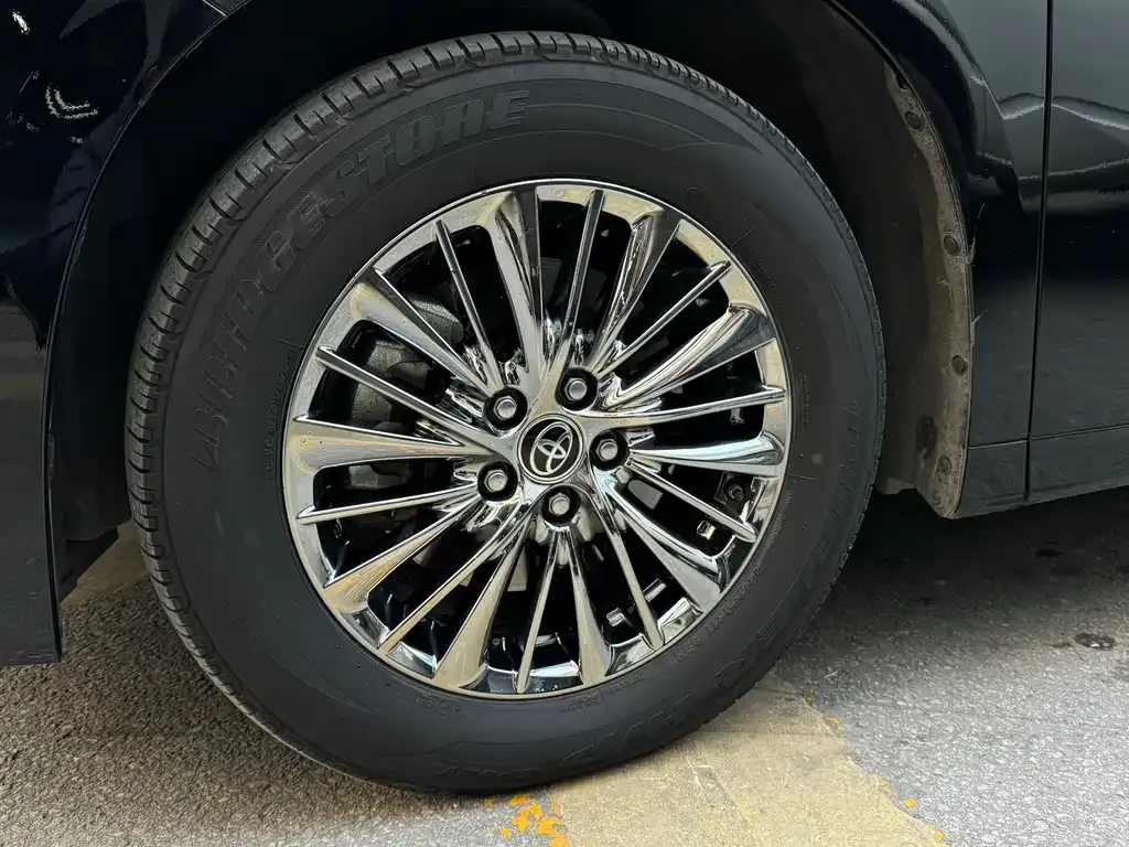 Toyota Alphard 2023 из CN, фото 3