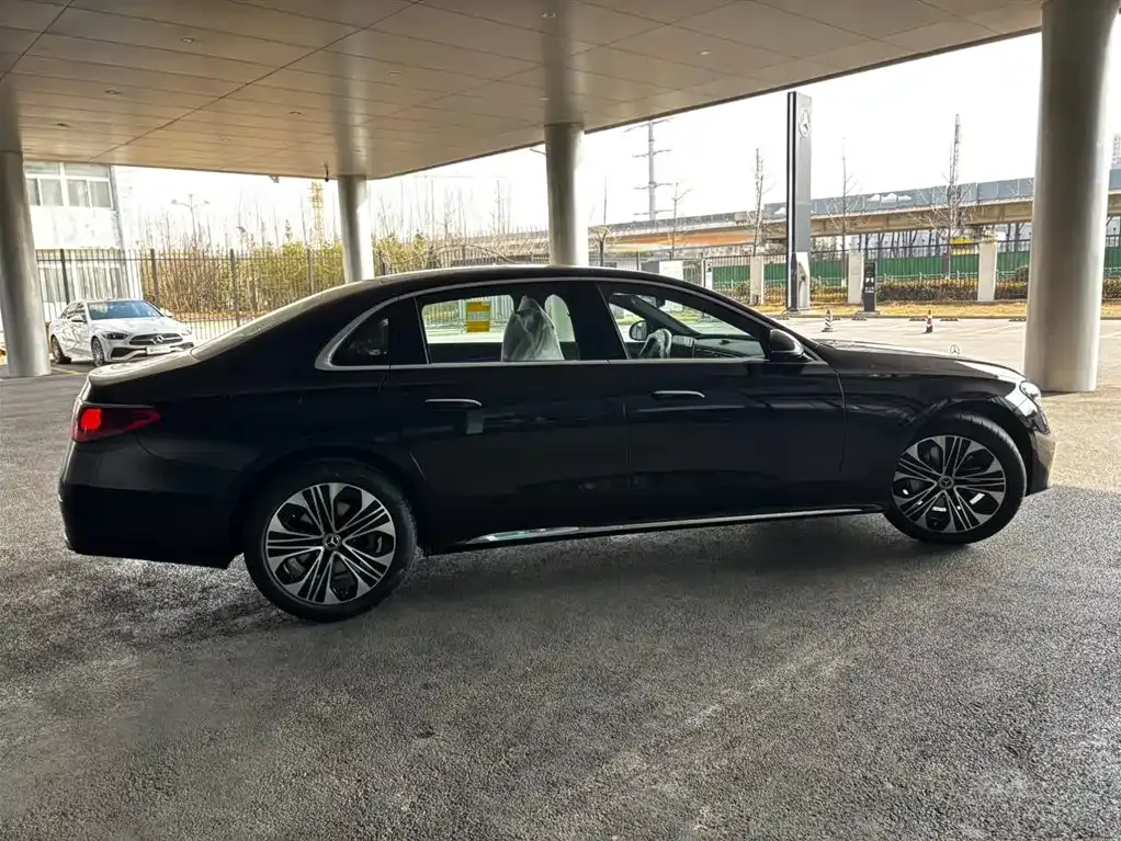 Mercedes-Benz E-Class 2026 из CN, фото 5