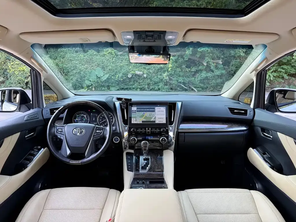 Toyota Vellfire 2022 из CN, фото 7