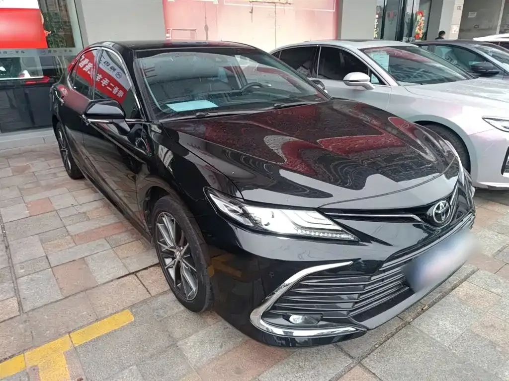 Toyota Camry 2022 из CN, фото 2