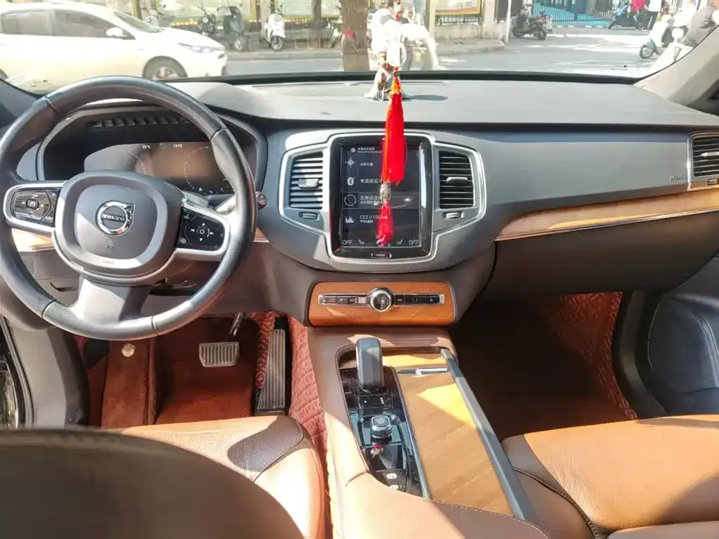 Volvo XC90 2021 из CN, фото 4