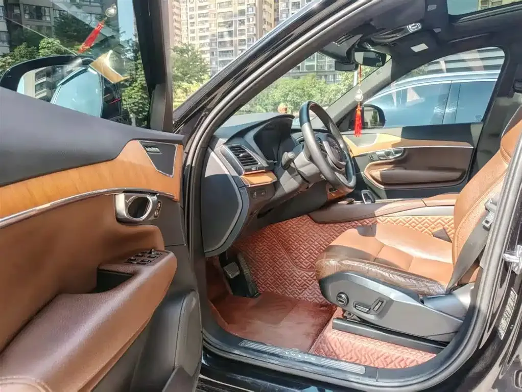 Volvo XC90 2021 из CN, фото 9