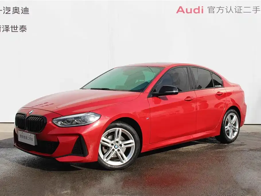 BMW 1 Series 2022 из CN, фото 1