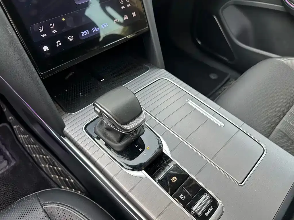 Hongqi HS7 PHEV 2024 из CN, фото 8