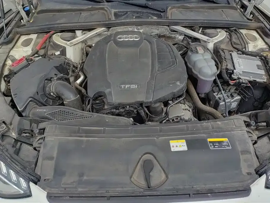 Audi A4L 2023 из CN, фото 9