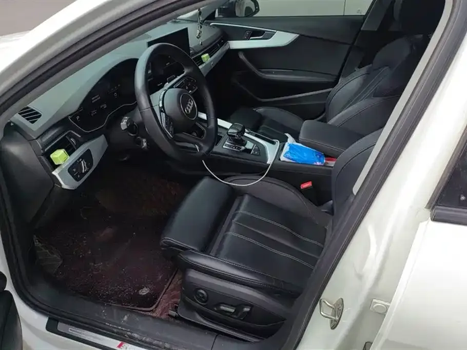 Audi A4L 2023 из CN, фото 8