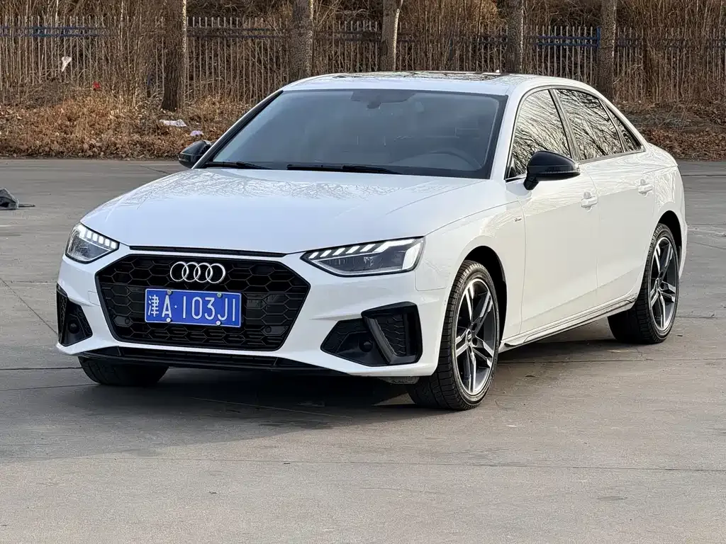 Audi A4L 2023 из CN, фото 1