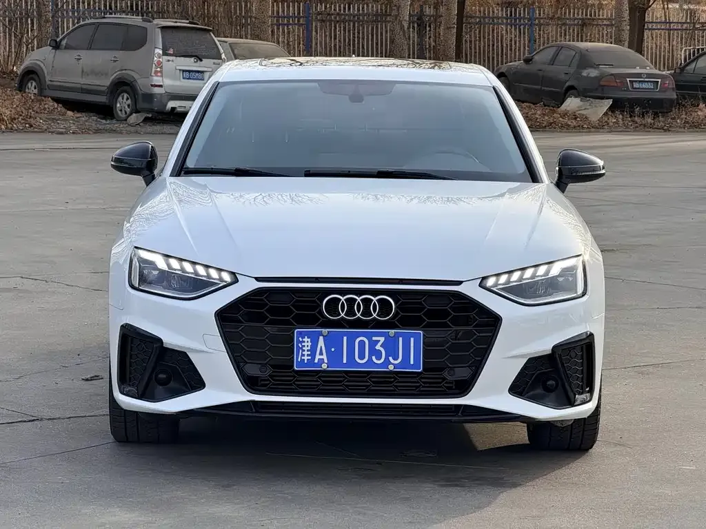 Audi A4L 2023 из CN, фото 6