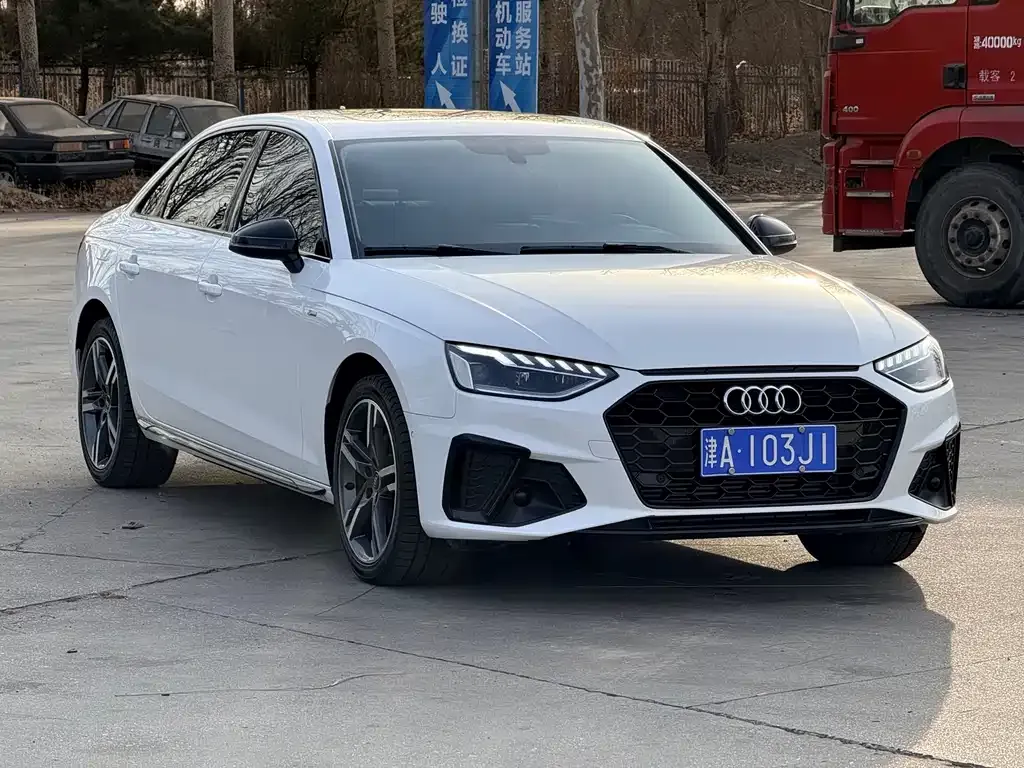 Audi A4L 2023 из CN, фото 10