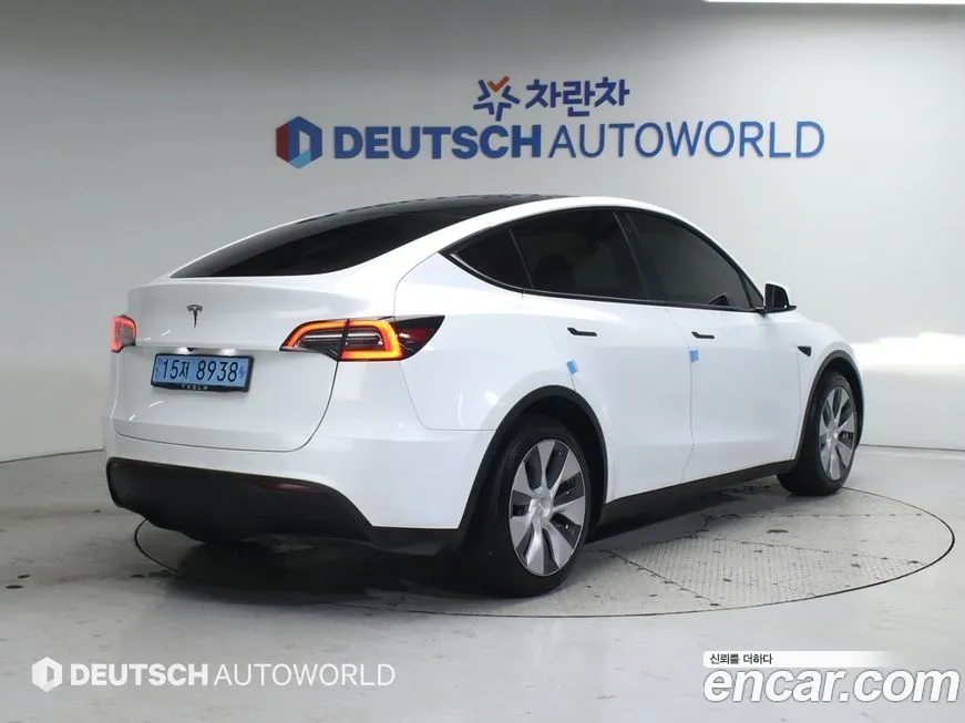 Tesla Model Y 2023 из KR, фото 4