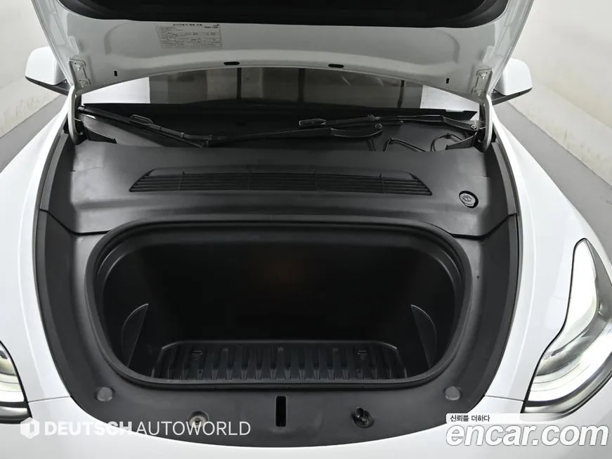 Tesla Model Y 2023 из KR, фото 2