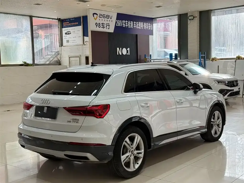 Audi Q3 2022 из CN, фото 2