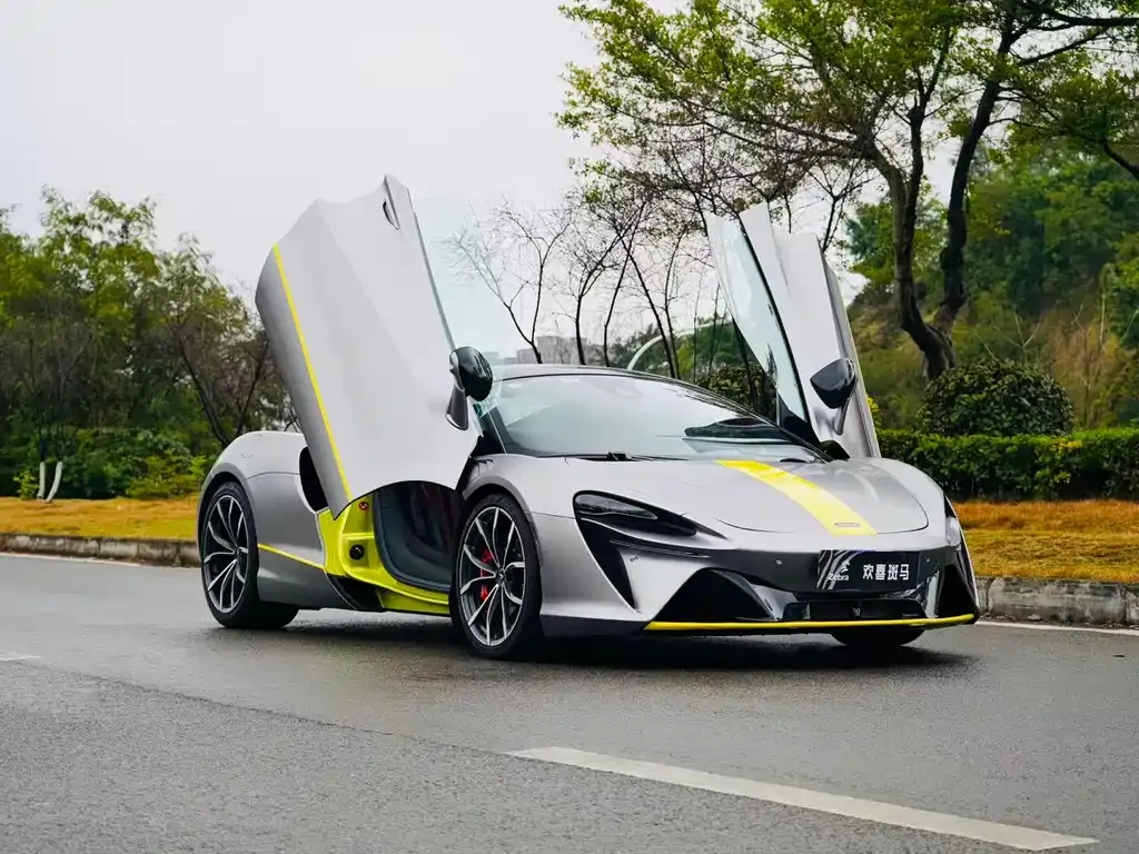 McLaren Artura 2024 из CN, фото 9