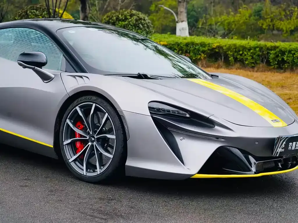 McLaren Artura 2024 из CN, фото 7