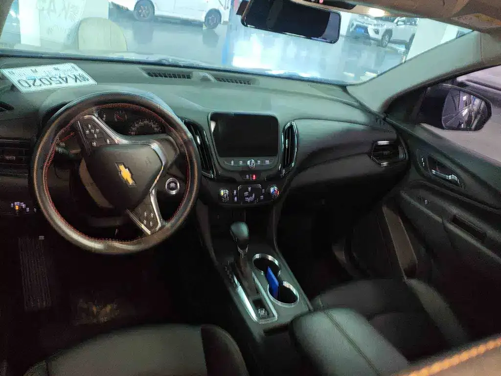 Chevrolet Equinox 2022 из CN, фото 8