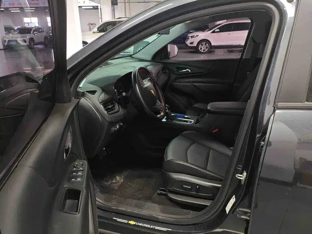 Chevrolet Equinox 2022 из CN, фото 9