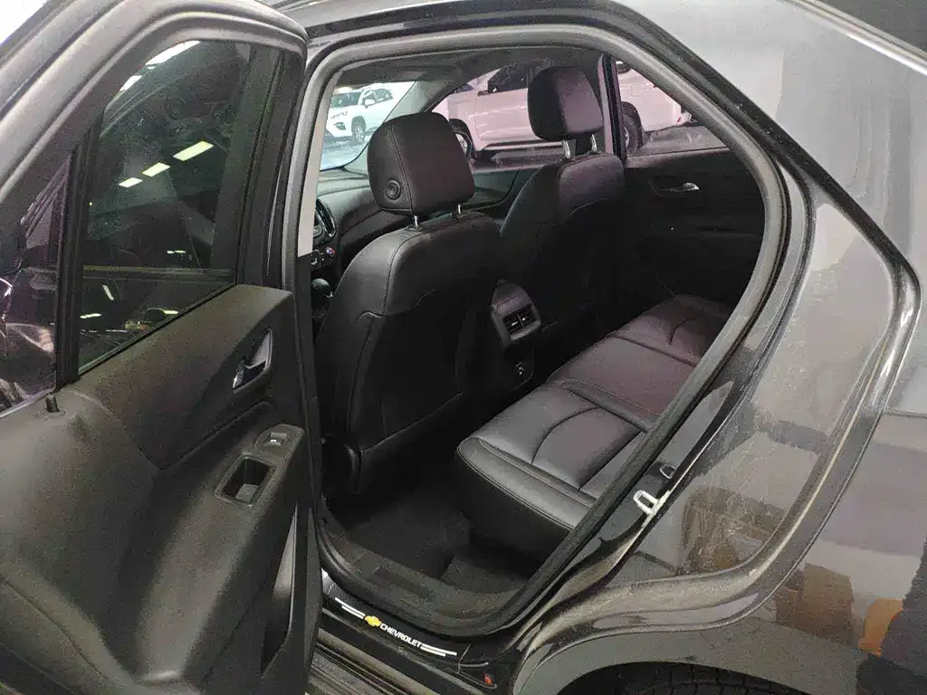 Chevrolet Equinox 2022 из CN, фото 3