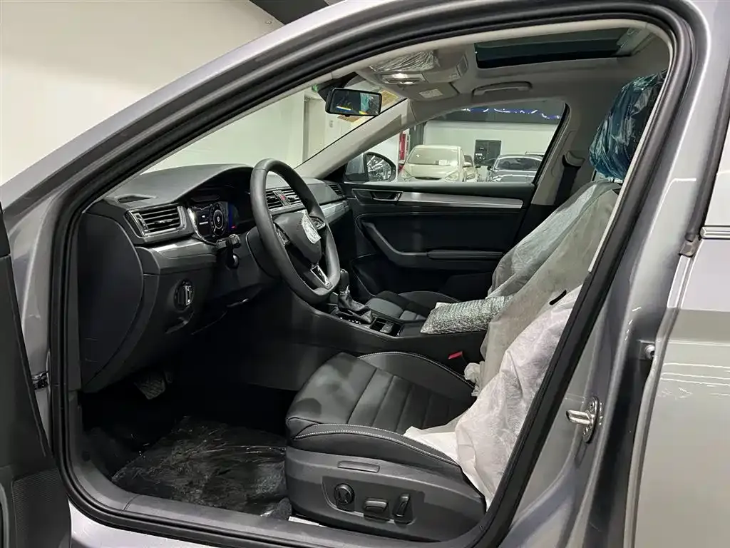 Skoda Superb 2024 из CN, фото 8