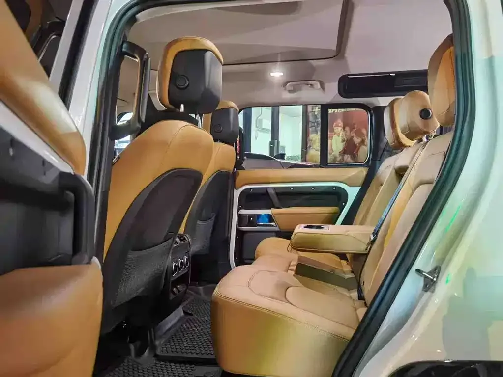 Land Rover Defender 2023 из CN, фото 9