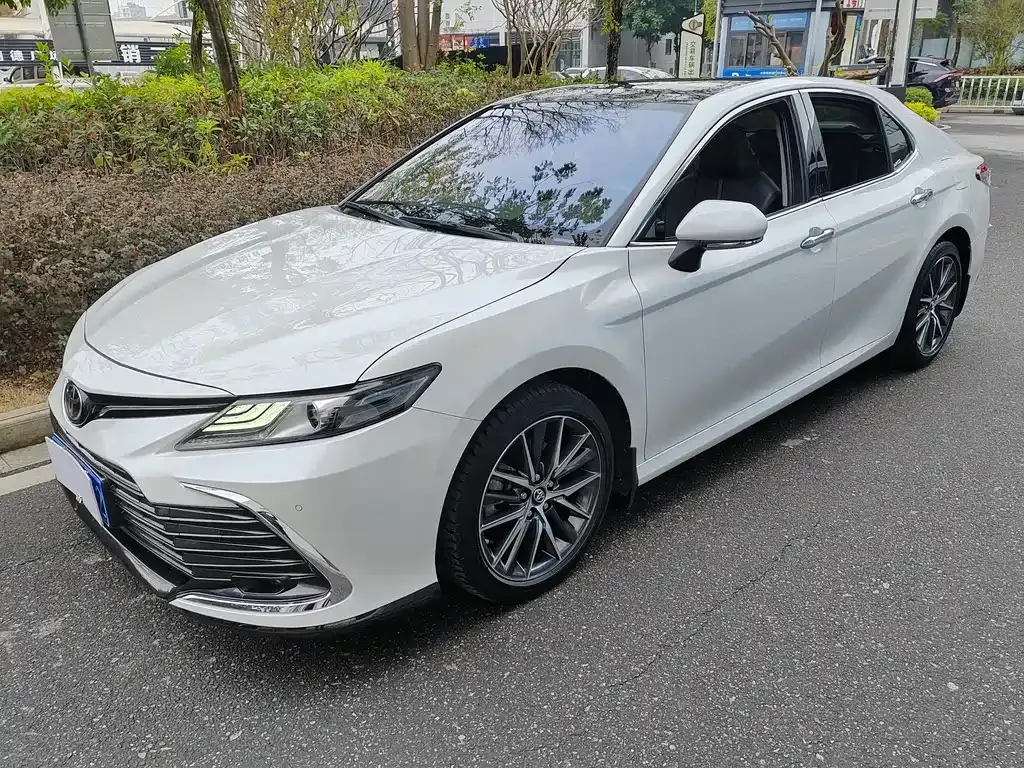 Toyota Camry 2023 из CN, фото 3