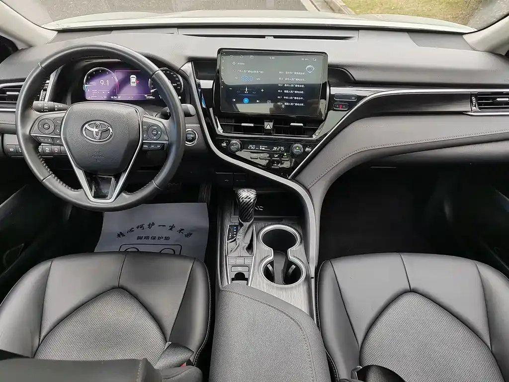 Toyota Camry 2023 из CN, фото 8