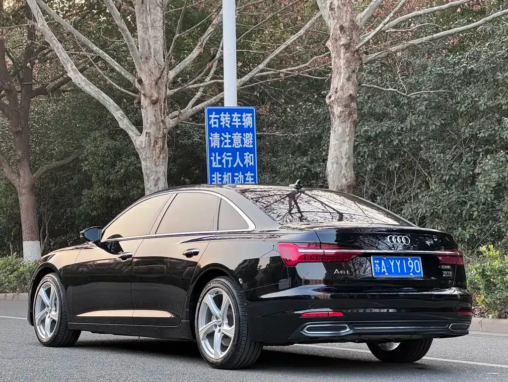 Audi A6L 2021 из CN, фото 9