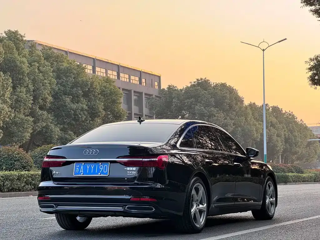 Audi A6L 2021 из CN, фото 7
