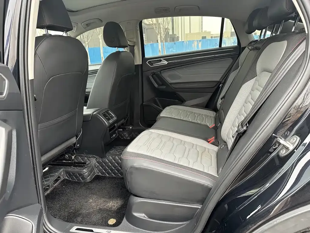 Volkswagen Tiguan X 2022 из CN, фото 4