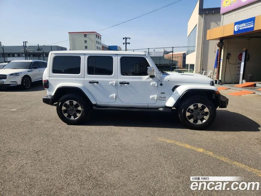 Jeep Wrangler 2022 из KR, фото 4
