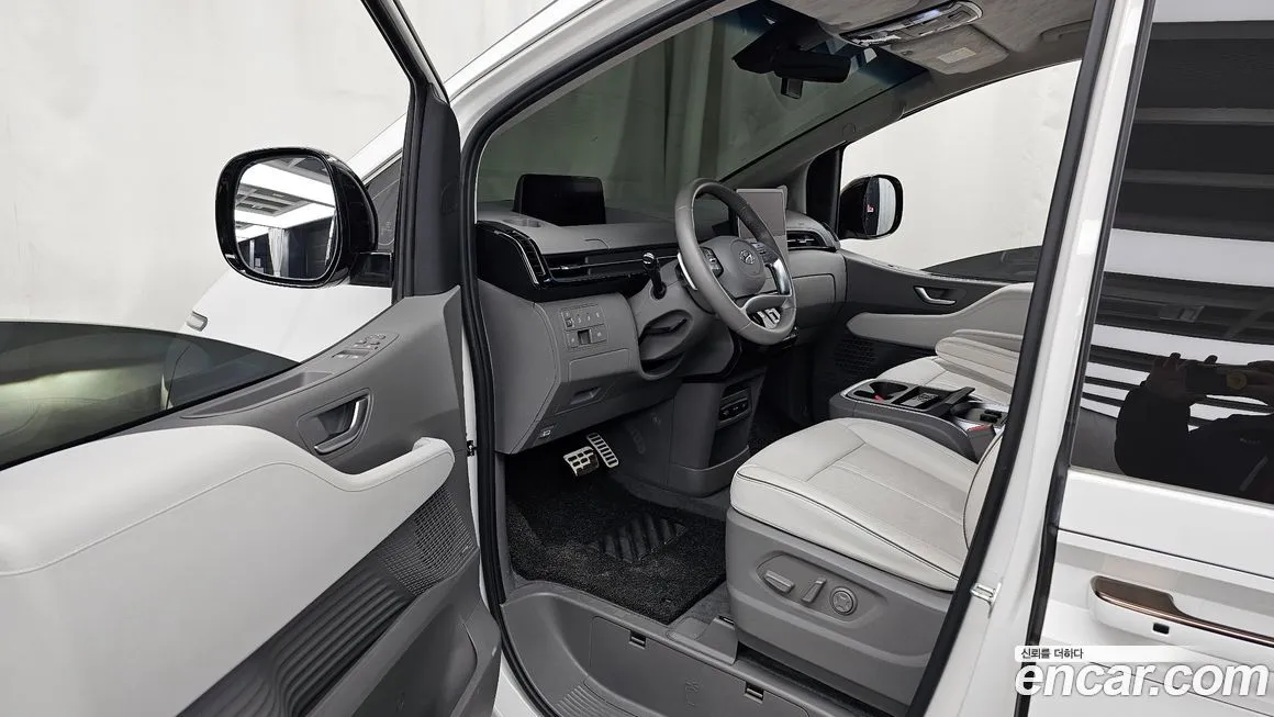 Hyundai Staria 2023 из KR, фото 5