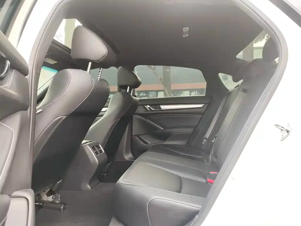 Honda Inspire 2022 из CN, фото 7